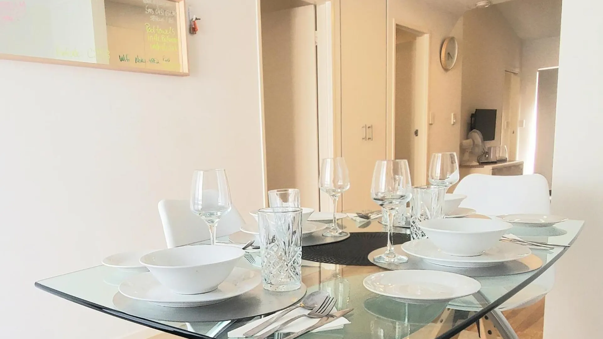 Coastal Salty Kiss Sleeps 4! Apartment Perth 0*,  Australia